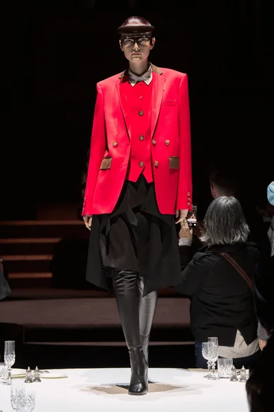 Look 24